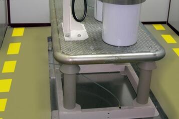 (1) Isoliertisch (1) Isoliertisch