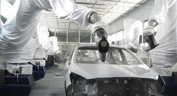 (1) Außenlackierung von Fahrzeugkarosserien durch Roboter (1) Außenlackierung von Fahrzeugkarosserien durch Roboter