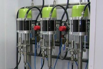 (1) Kolbenpumpe (1) Kolbenpumpe