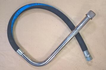 (4) Saugschlauch (4) Saugschlauch