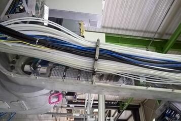 (5) STANDARD-ROBOTER (5) STANDARD-ROBOTER