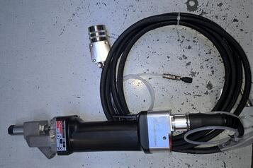 (3) Beheizte Extrusionspistole (3) Beheizte Extrusionspistole