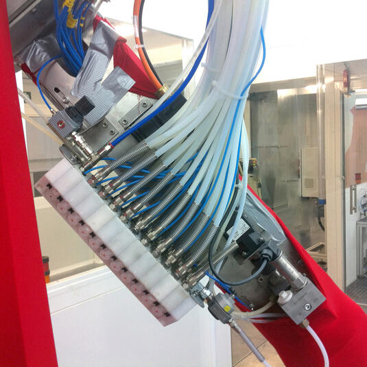 Liquid-Paint-GI039.jpg Moduclean on a robot Products & Solutions > Products Color changing, Industrial, Pictures Liquid-Paint-GI039.jpg Moduclean on a robot Products & Solutions > Products Color changing, Industrial, Pictures