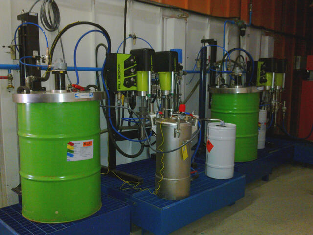 Elektronische Dosiermaschine PU3000 von Sames Elektronische Dosiermaschine PU3000 von Sames