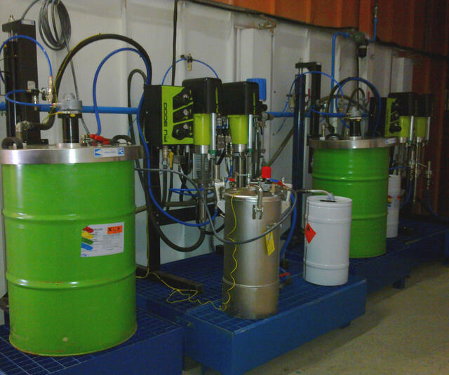 Elektronische Dosiermaschine PU3000 von Sames Elektronische Dosiermaschine PU3000 von Sames