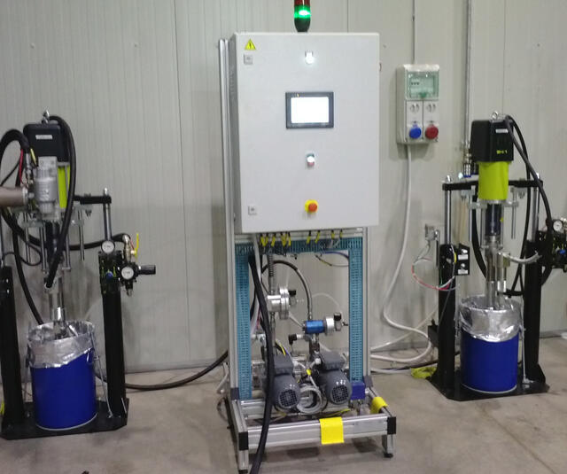 E60 dosing unit with pump and controller E60 dosing unit with pump and controller