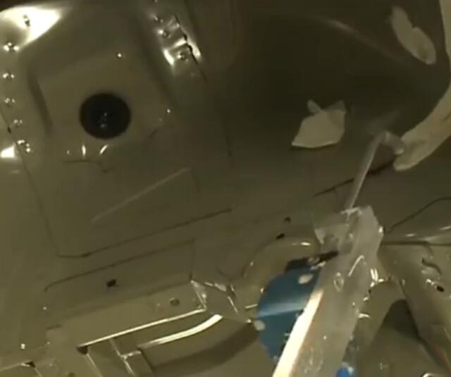 Robotic seam sealing automotive Robotic seam sealing automotive