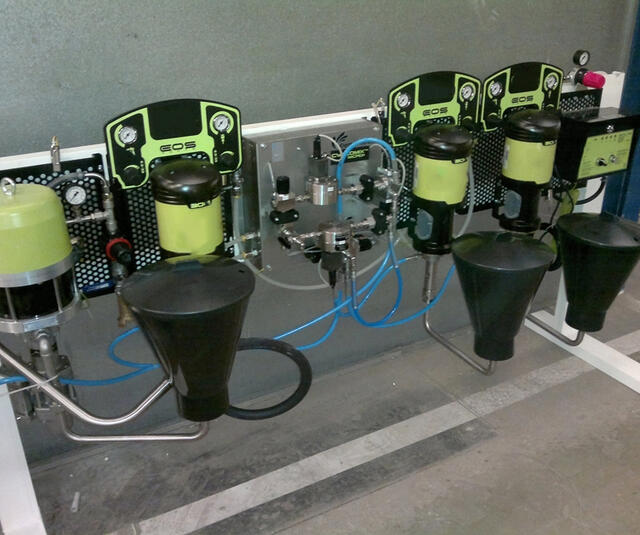 Cyclomi Mmicro dosing machine and pumps on support Cyclomi Mmicro dosing machine and pumps on support